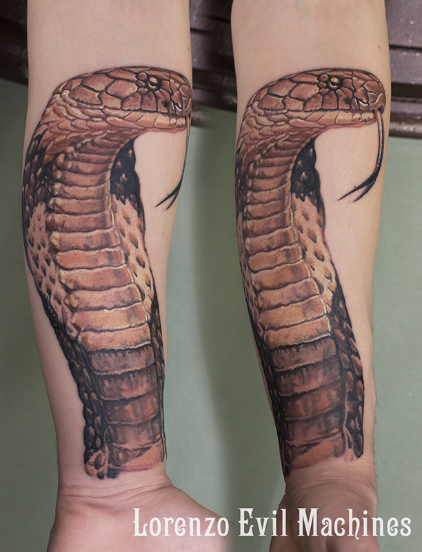 Cobra_snake_serpente_colori_Lorenzo_Evil_Machines_tattoo_Tatuaggi_realistici_3d_workinprogress_Roma_sito_best_migliore