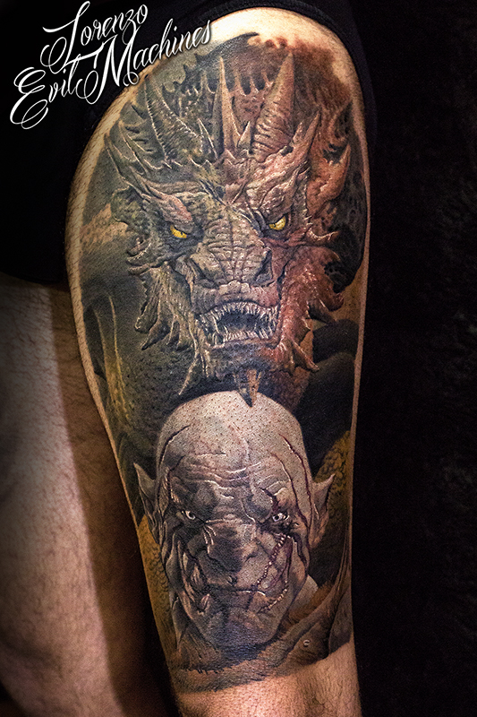 Smaug_orco_pallido_Tolkien_hobbit_signore_anelli_lord_ring_ritratto_Lorenzo_Evil_machines_tattoo_tatuaggi_realistici_colori_Roma_sito_best_migliore