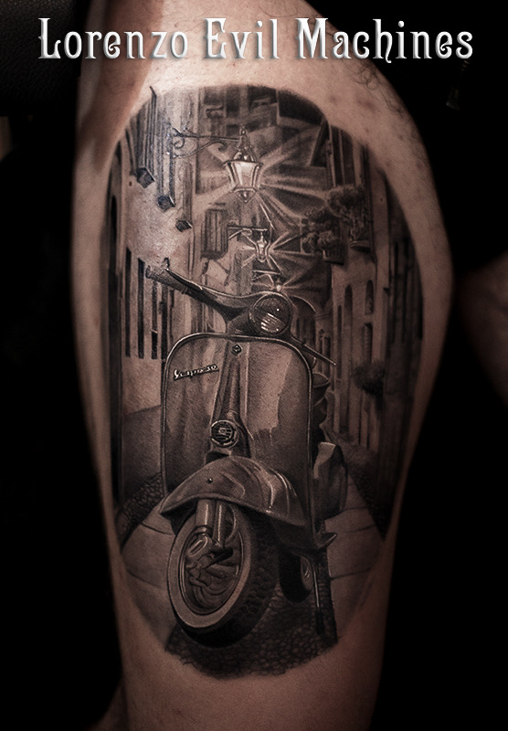 Vespa_Piaggio_vintage_Lorenzo_Evil_machines_tatuatore_realistic_tattoo_tatuaggi_realistici_Roma_miglior_3d_definitiva
